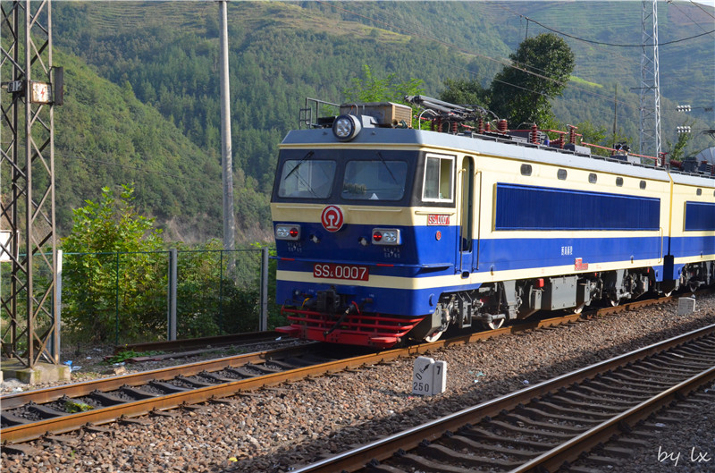 <h4>'DSC_0195_zpsad2af7a8' 4928 x 3264 | NIKON D5100 | 2013-09-28 16:12:55</h4>