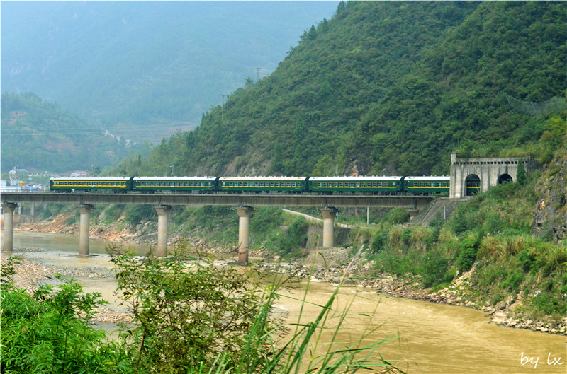 <h4>'DSC_0306_zpsa89c2002' 4928 x 3264 | NIKON D5100 | 2013-09-29 13:25:42</h4>